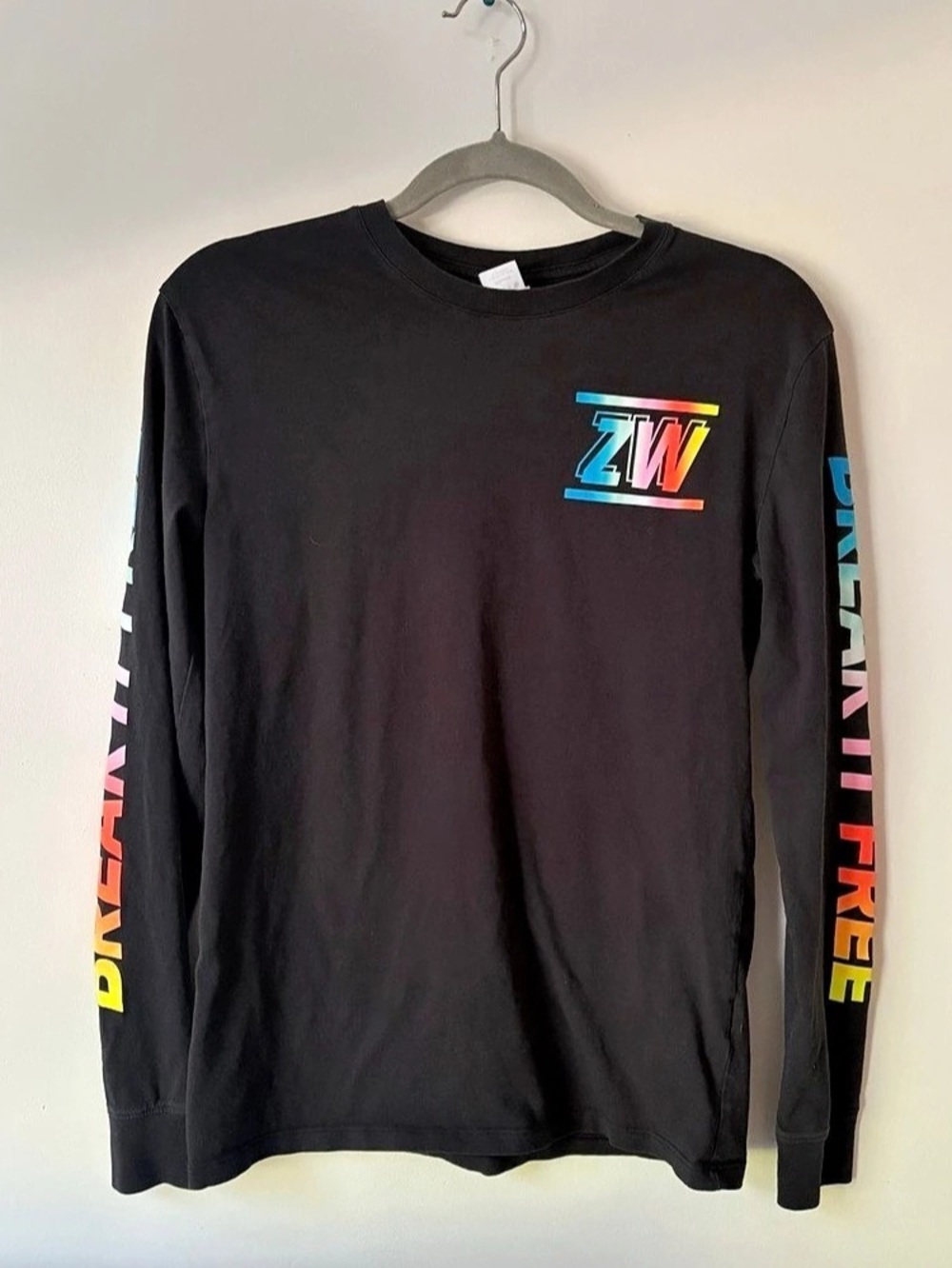 Zumba Break It Free Long Sleeve Graphic Tee Black XS Like New
